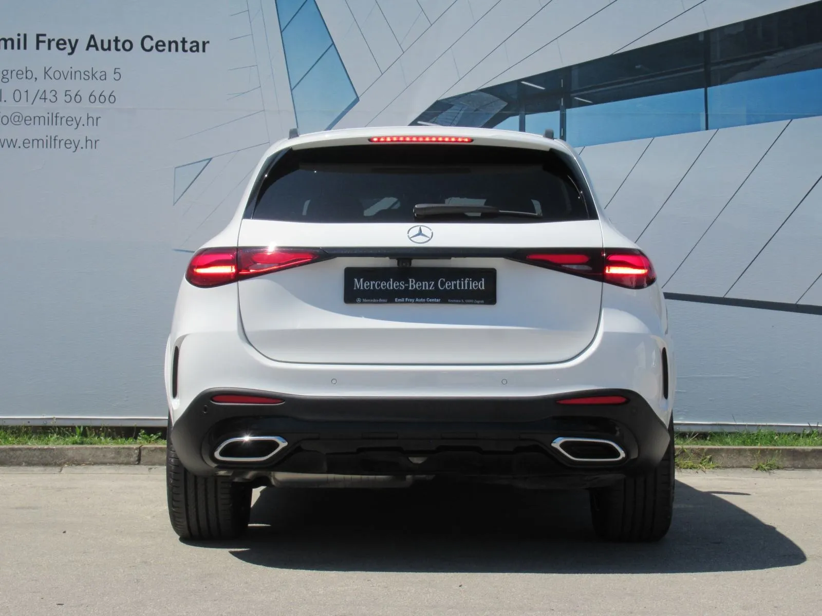 mercedes-benz glc 220 d 4m amg line - slika 7