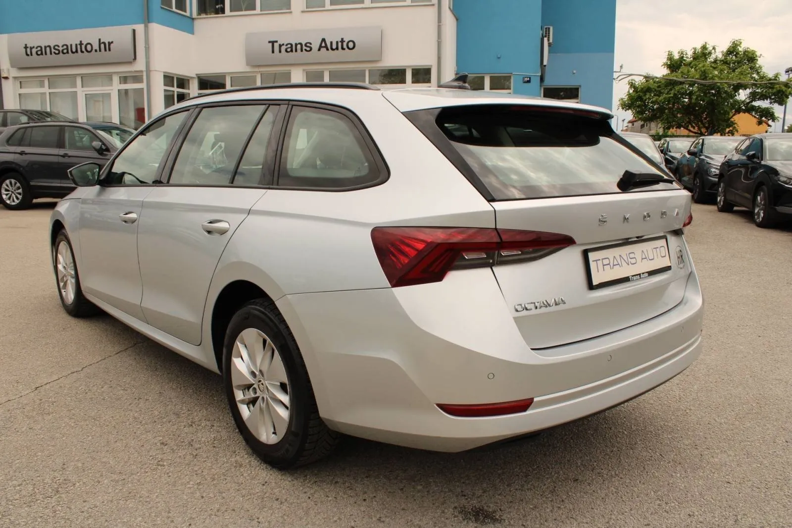 škoda octavia combi 1.0 tsi *led, virtual, navigacija, kamera* - slika 7
