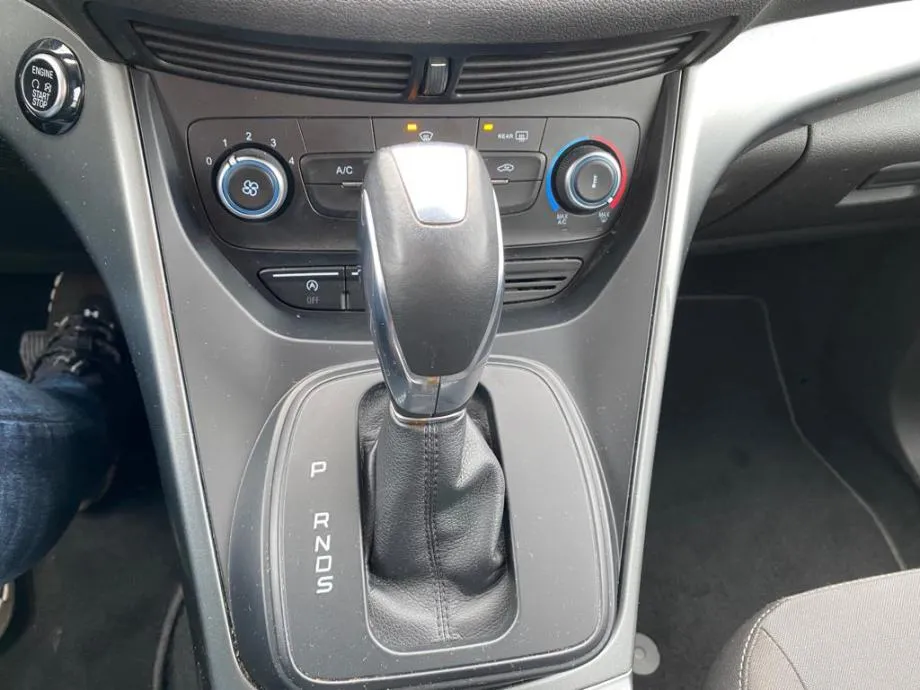 ford kuga 1.5 tdci automatik, klima, tempomat, keyless, 4x garancija! - slika 19