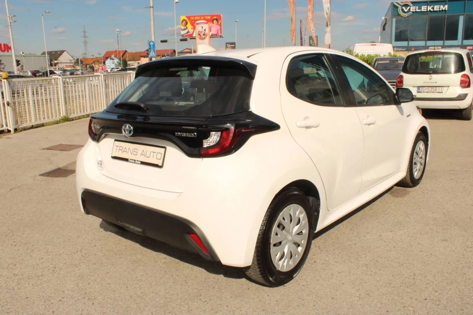 toyot yaris 1.5 hybrid automatik *kamera* - slika 5