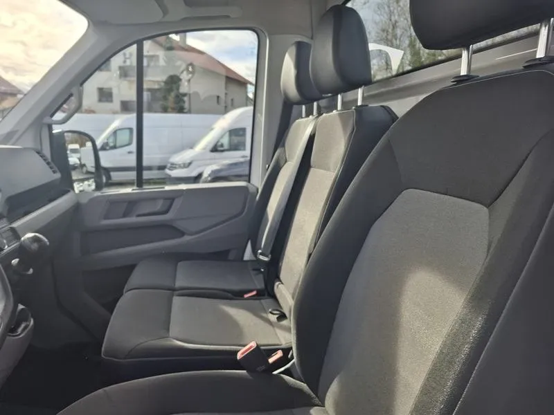 volkswagen crafter 2.0 tdi*177ks*b kategorija*klima*navigacija* - slika 10
