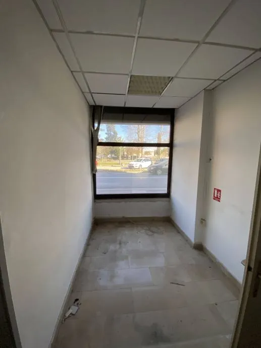 poslovni prostor: metković, ulični lokal, 130,2 m2 (prodaja) - slika 11