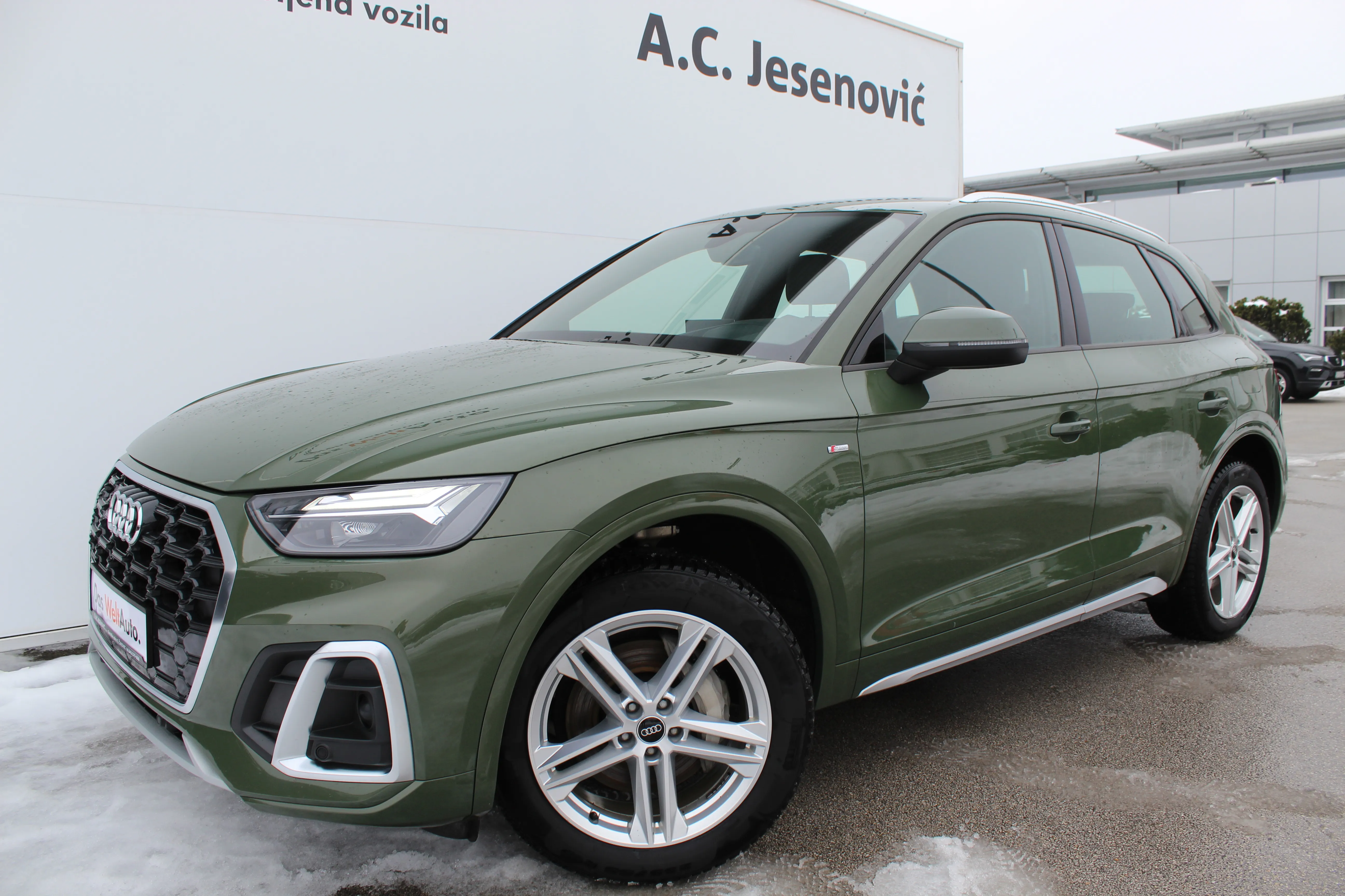 13051 audi q5 55tfsie quattro s tr s line - slika 7