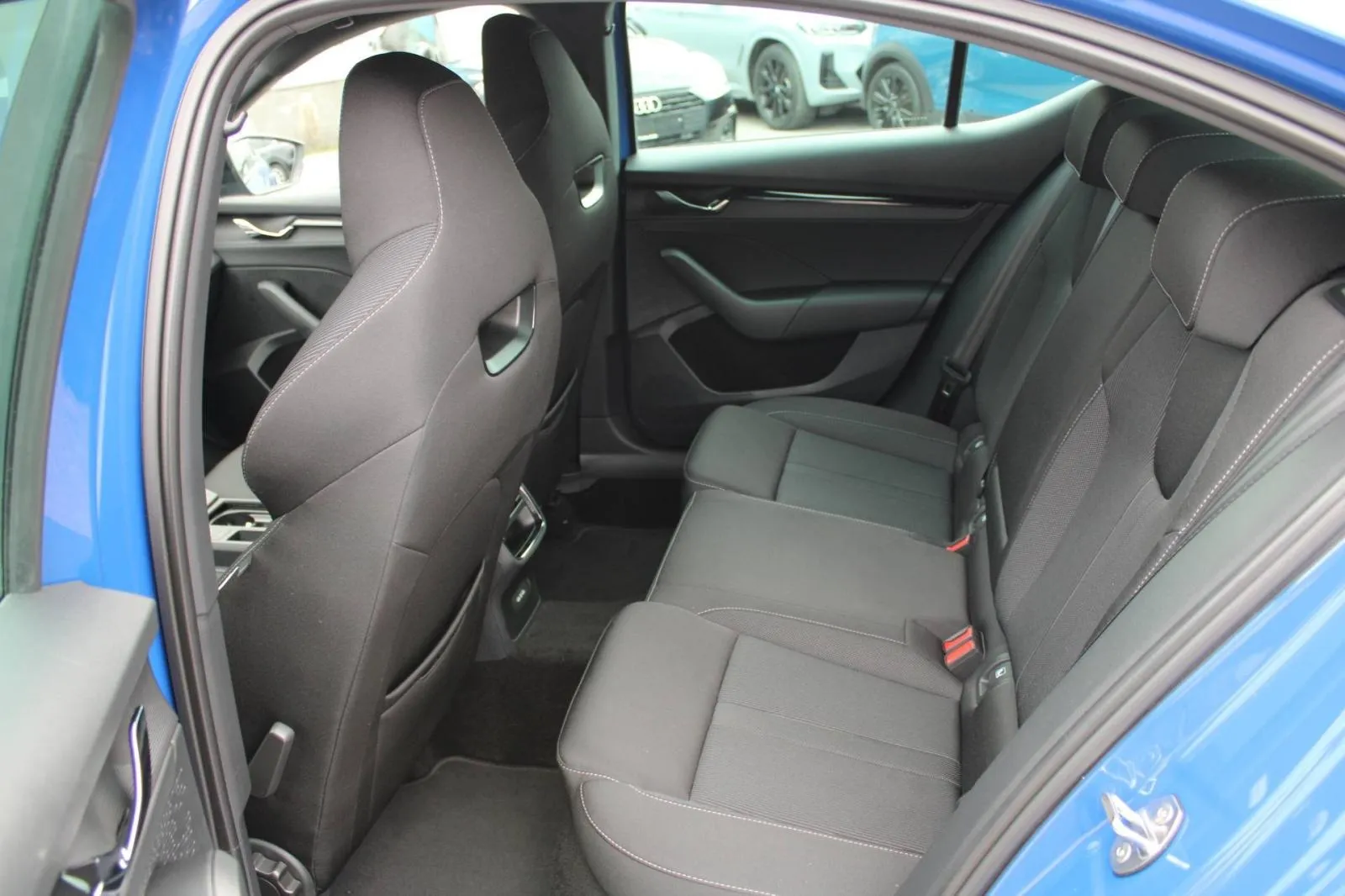 škoda octavia 2.0 tdi dsg sportline *led, navigacija, kamera* - slika 12
