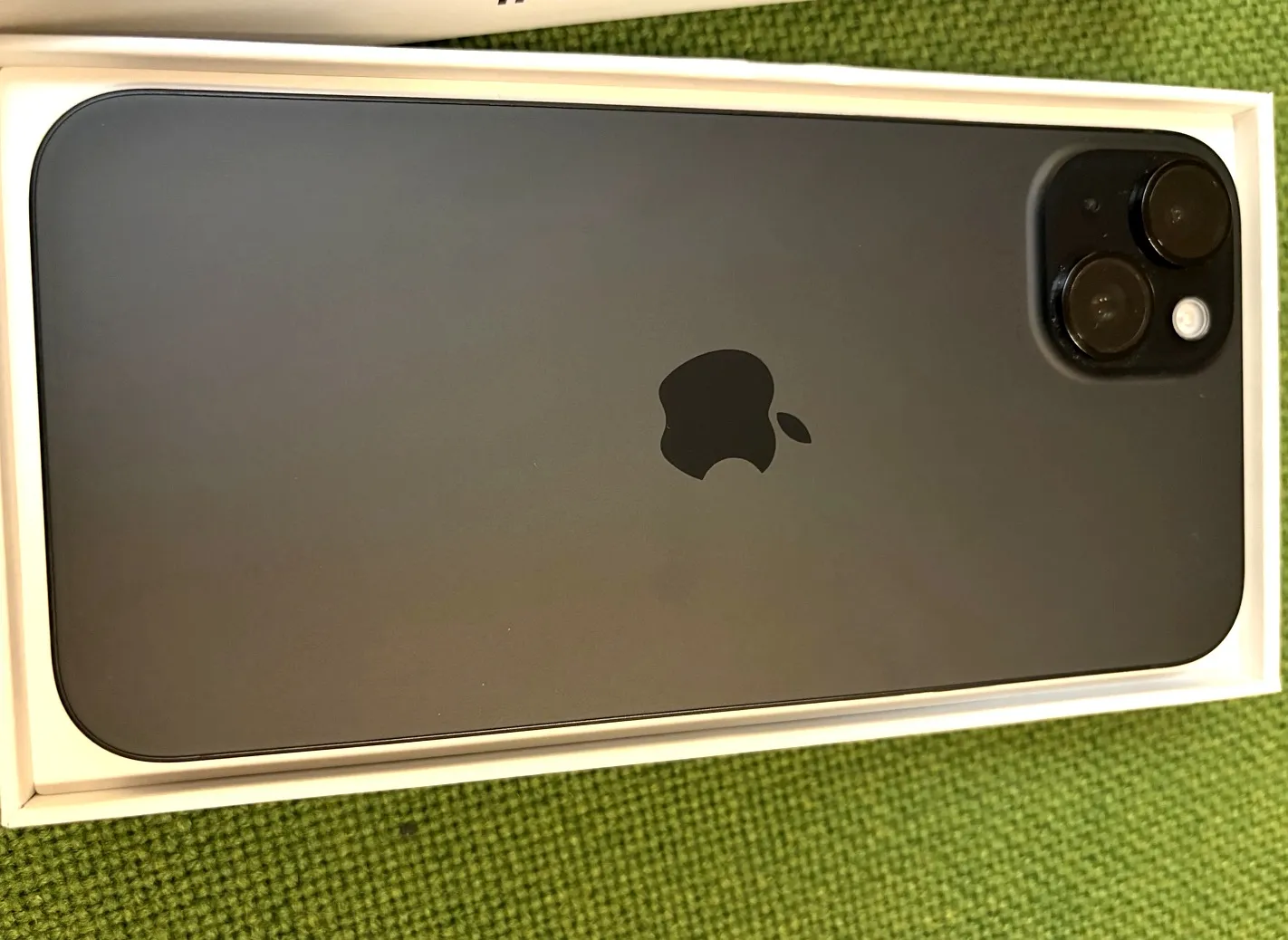 iphone 15 plus, black, 128gb - slika 4