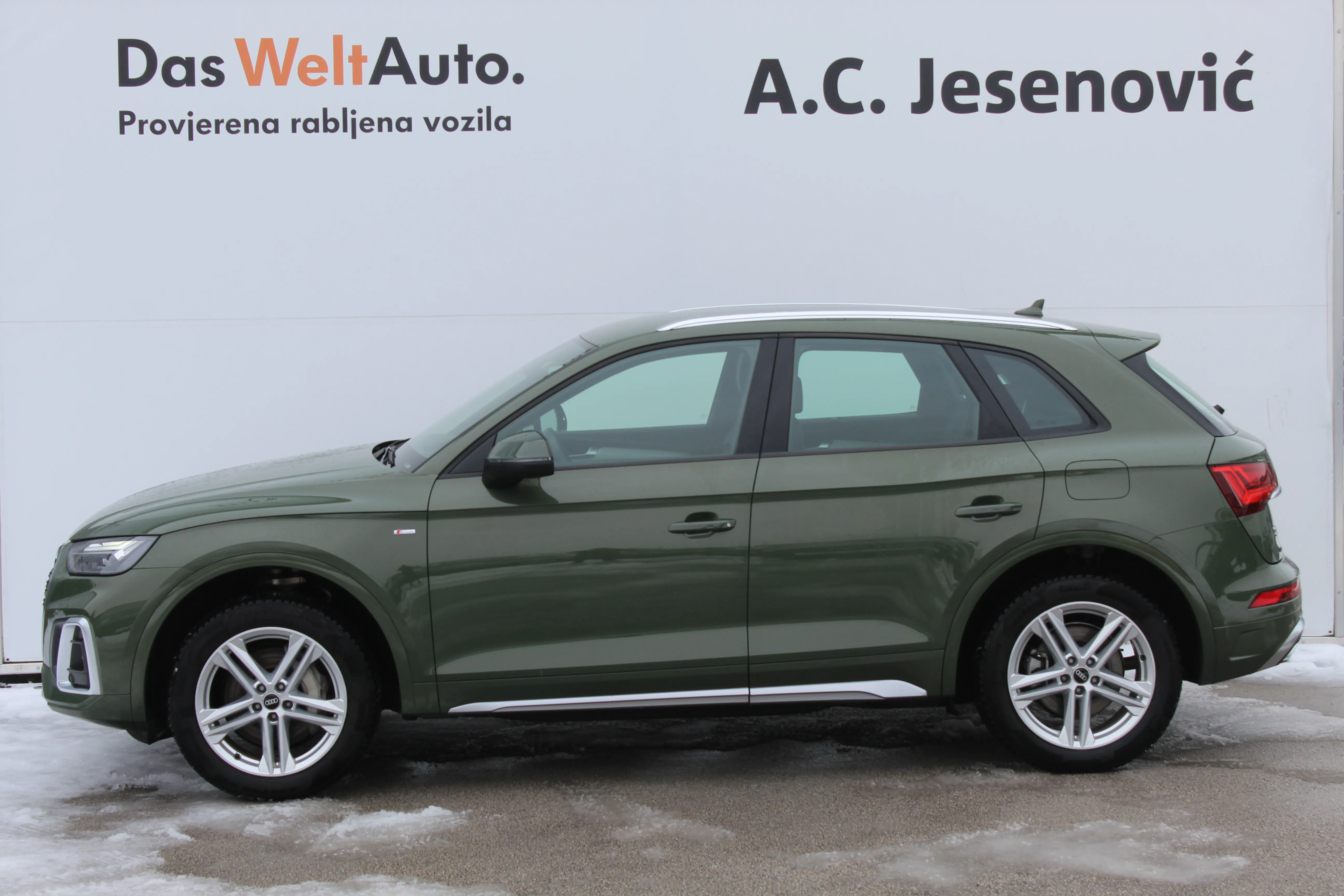 13051 audi q5 55tfsie quattro s tr s line - slika 6