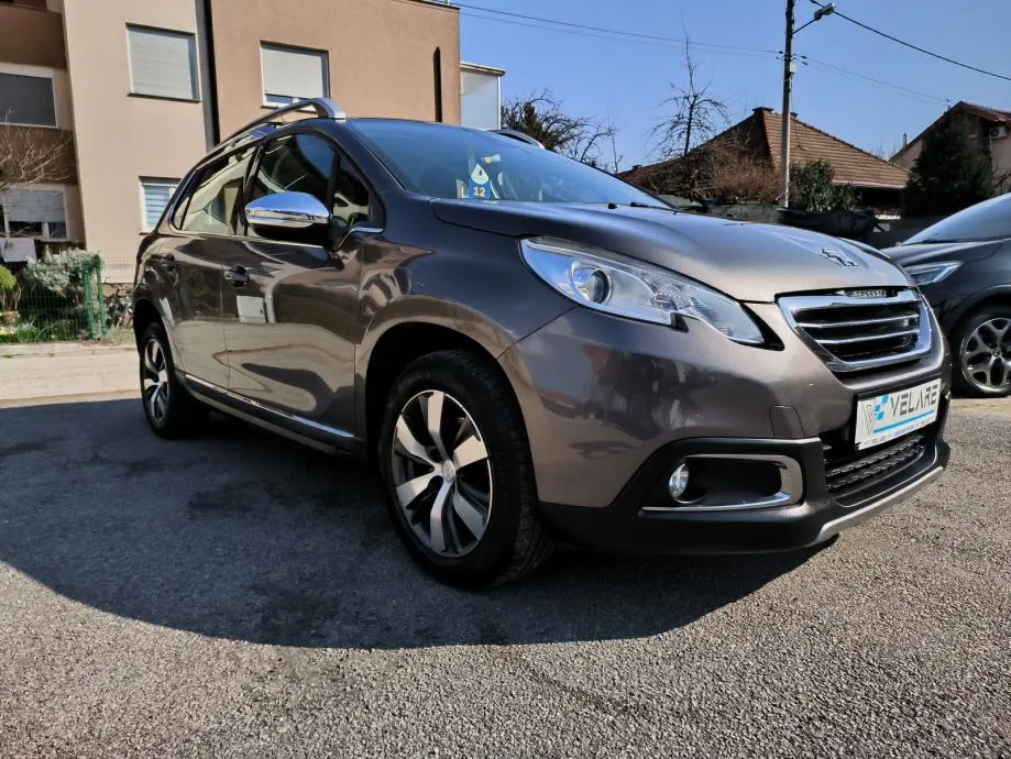 peugeot 2008 1,6 e-hdi 115 ks, servisna, v. servis, jamstvo, reg. 1 g. - slika 3