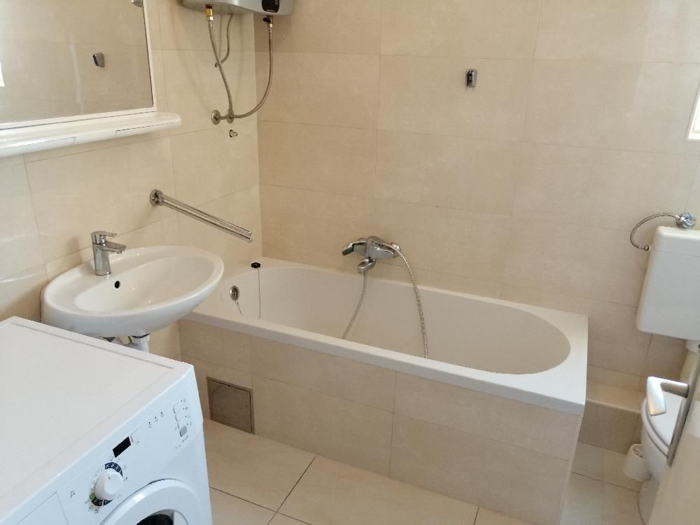 zadar - bulevar apartman 87m2 900m od plaže - slika 9