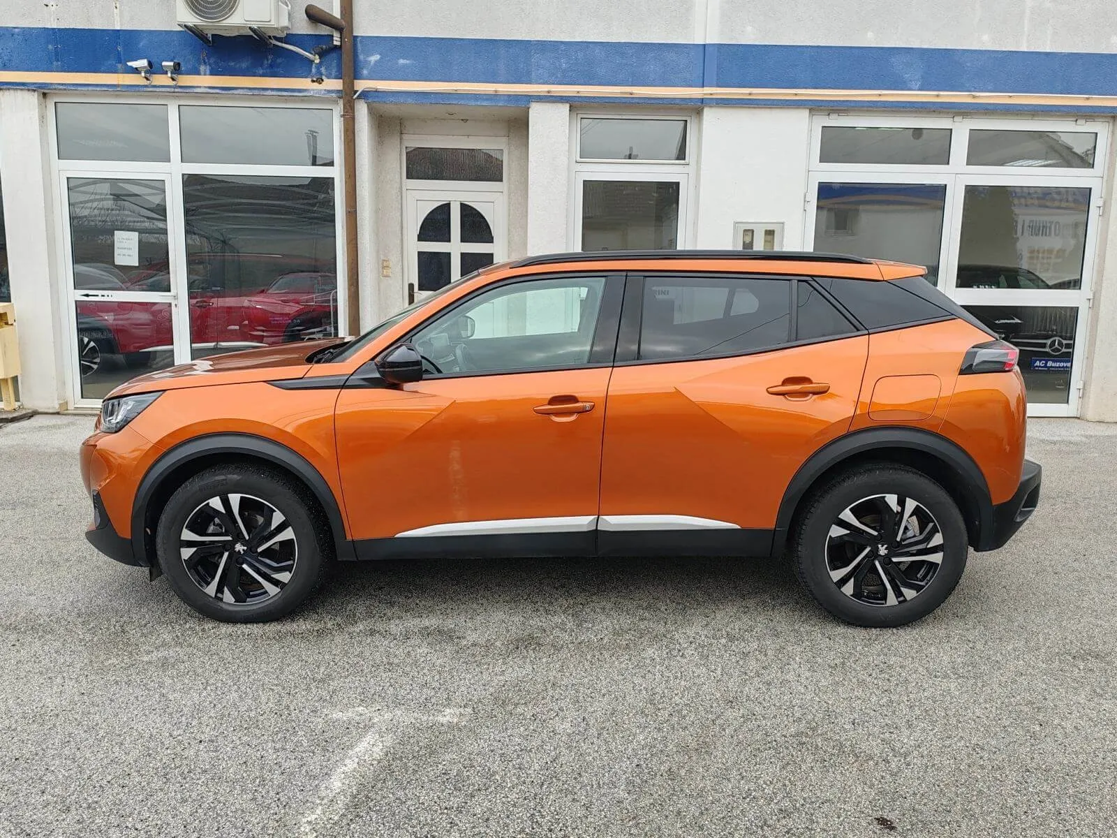 peugeot 2008 1,2 - slika 2