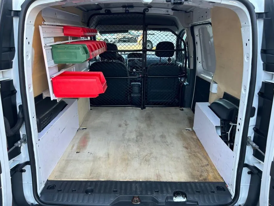 renault kangoo 1.5 dci - model 2021 - 120.000km - servisna - slika 16