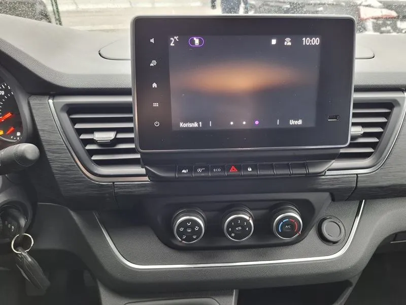 renault trafic 2.0 dci*150ks*5+1*klima*navigacija*5+1*, 2022 god. - slika 21