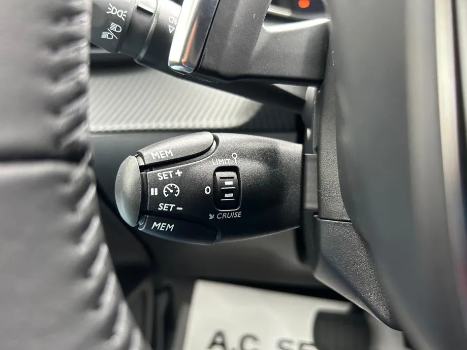 peugeot 208 allure hybrid 110 e-dcs6 - slika 19