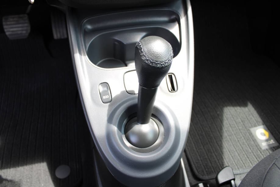 smart eq fortwo električni automatik - slika 14