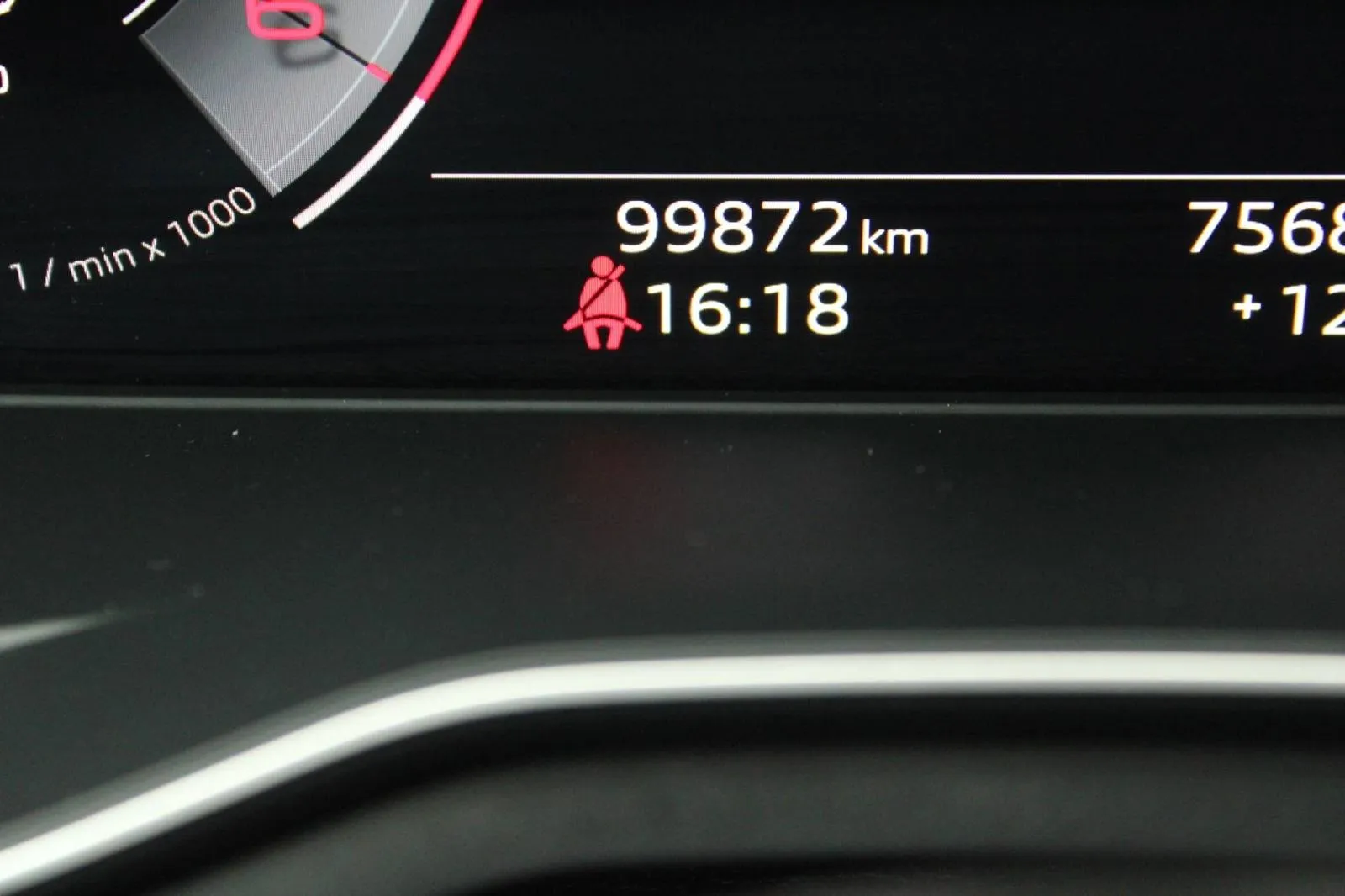 audi a4 avant 40 tdi quattro s-tronic s-line 204ks - slika 26