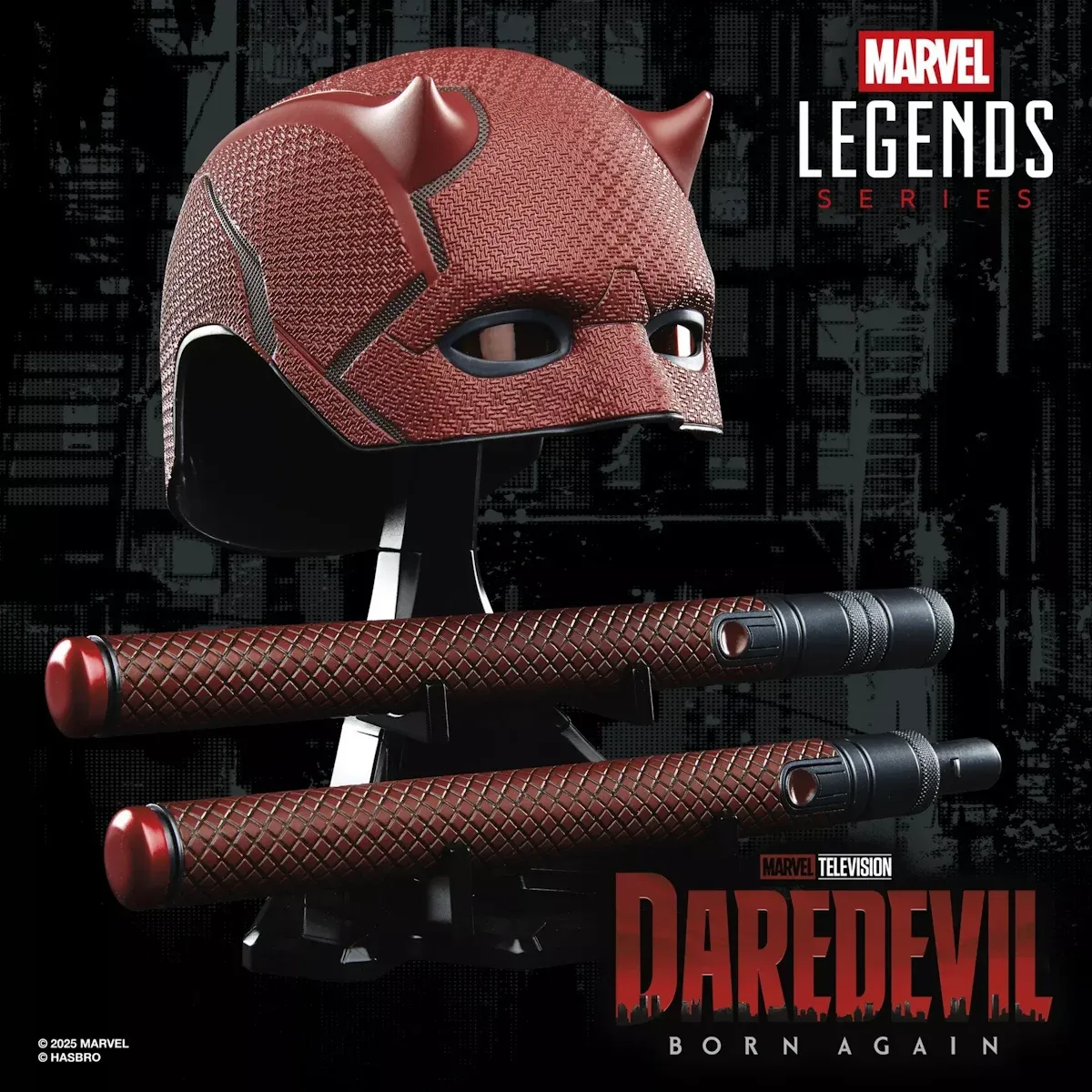 marvel legends series: daredevil mask + billy club replica - slika 6