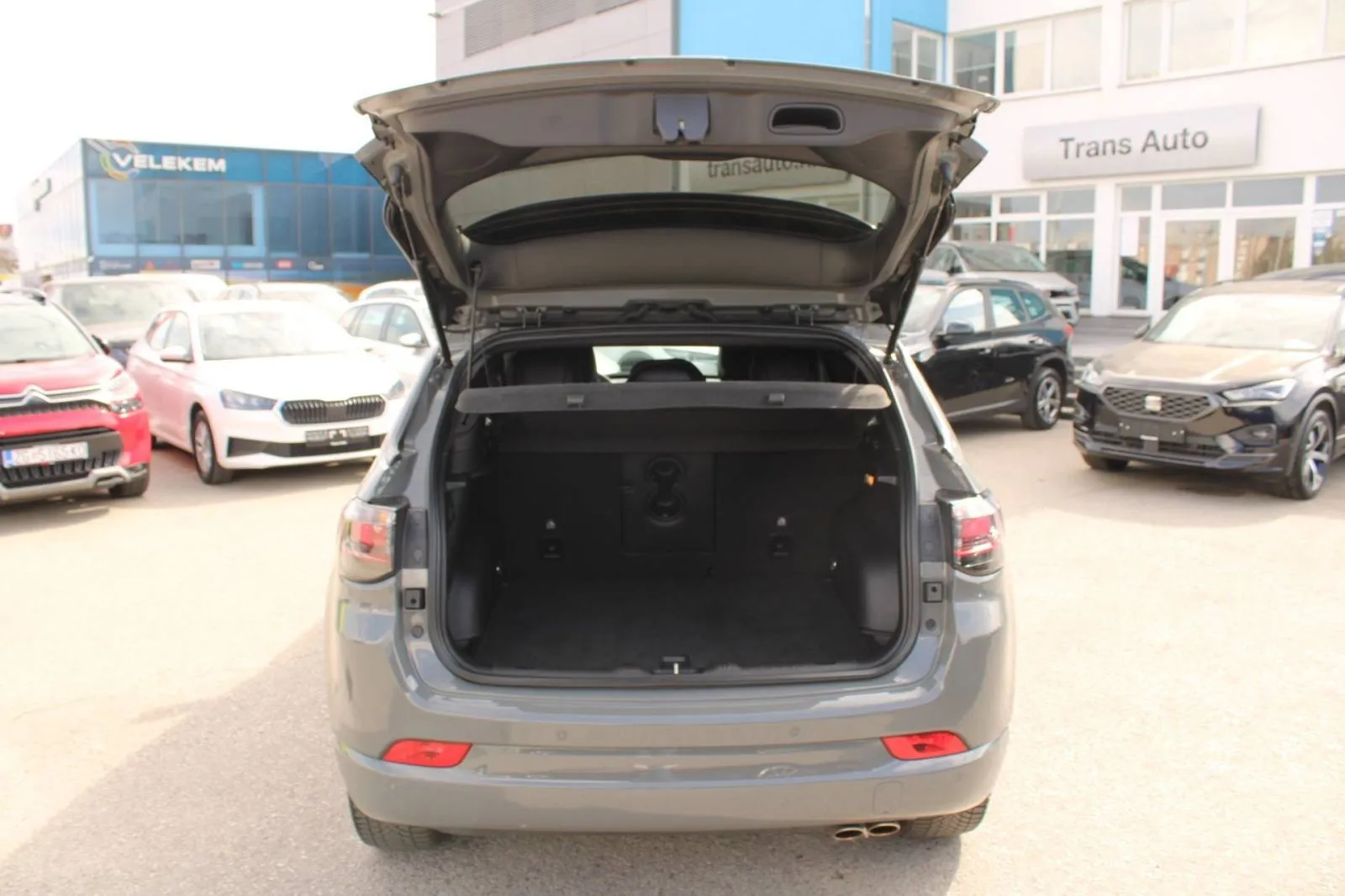 jeep compass t4 s automatik *led, navigacija, kamera* - slika 10
