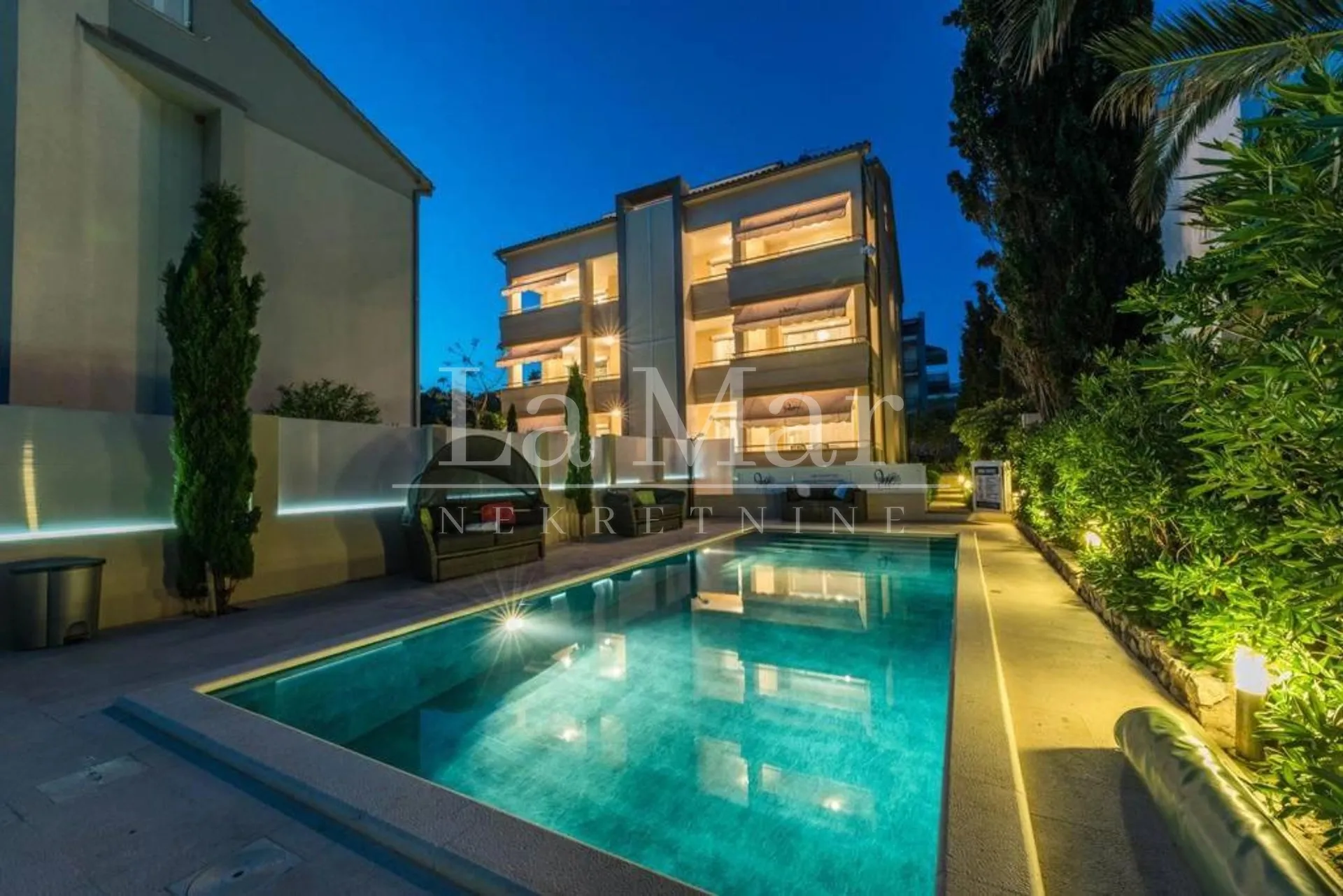 novalja- apartman prvi red do mora sa pripadajućim bazenom - 146.90m2 - slika 10