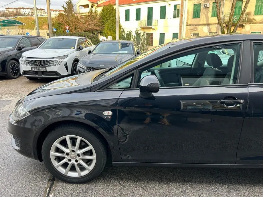 seat leon 1.4 tsi - 140000km - 2010 - servis - garancija - reg 1 god - slika 4