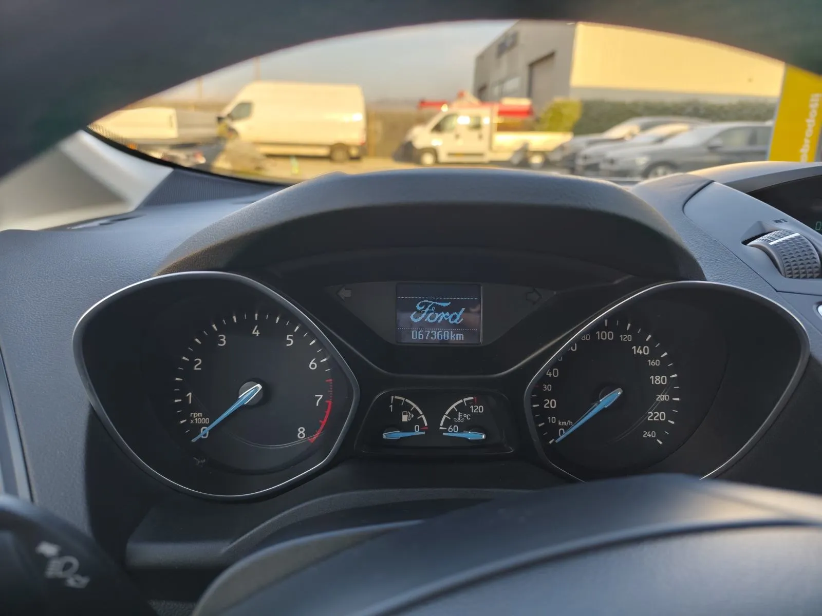 prodajemo ford c-max u odličnom stanju od prvog vlasnika - slika 7