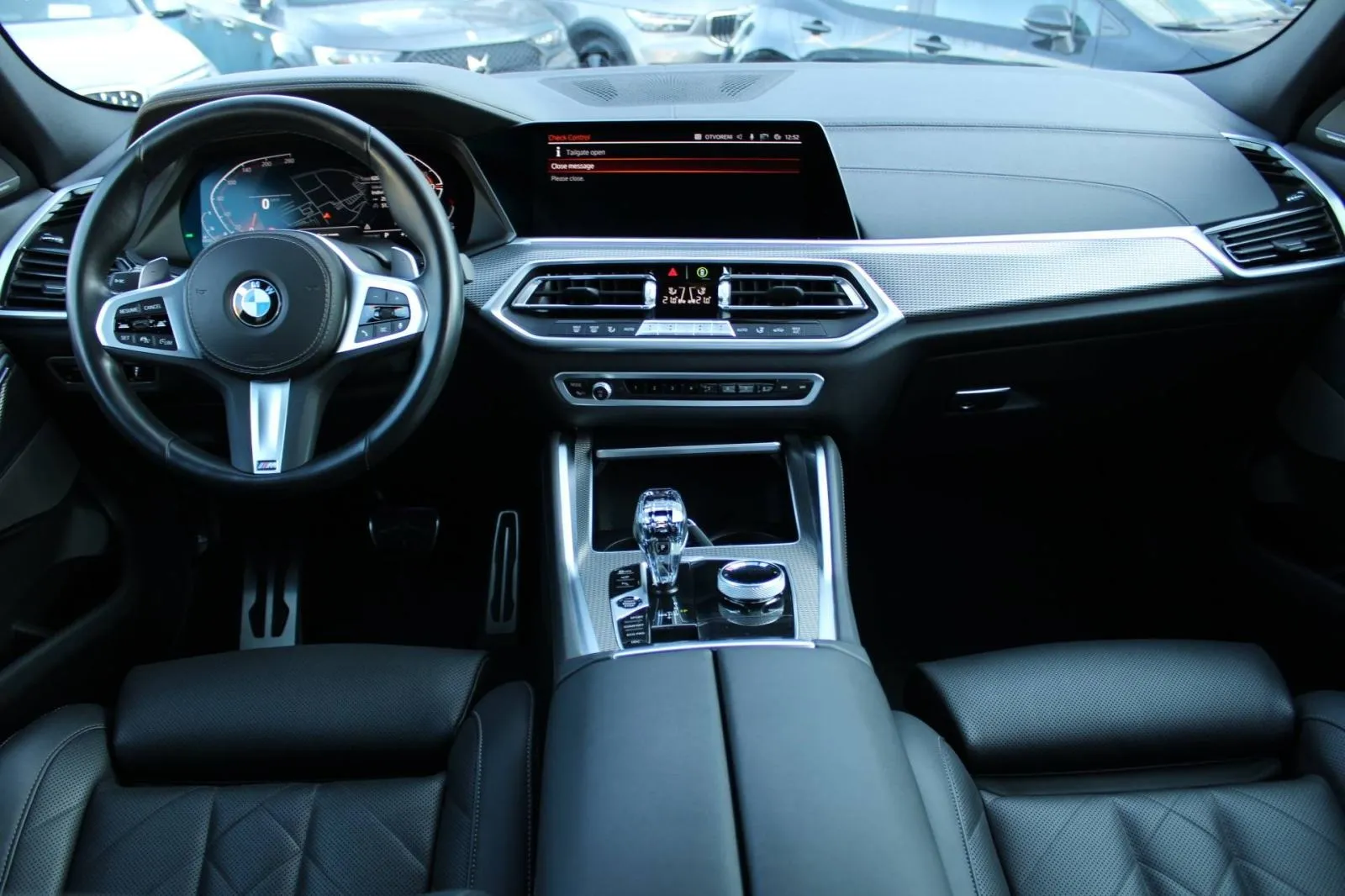 bmw x6 40d xdrive automatik m-paket *panorama, harman kardon, laser* - slika 10