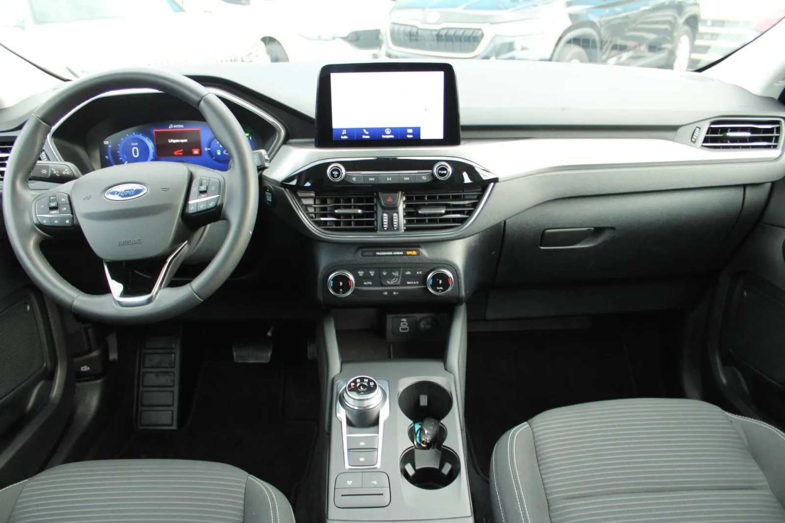 ford kuga 2.5 hybrid titanium automtik - slika 14