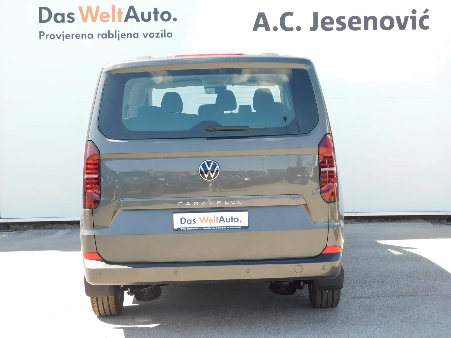 12609 vw caravelle life l2 2.0 tdi - slika 5