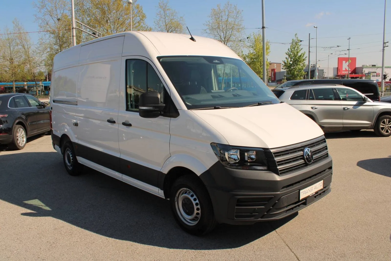 vw crafter 2.0 tdi l3h3 140ks *kamera*, 2024 god. - slika 3