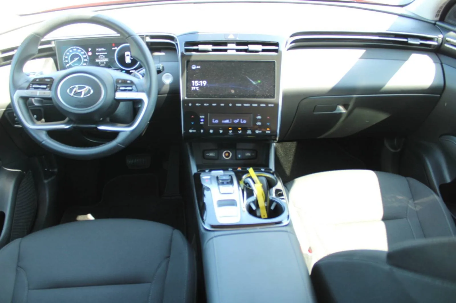 hyundai tucson 1.6 crdi automatik *led, navigacija, kamera* - slika 9