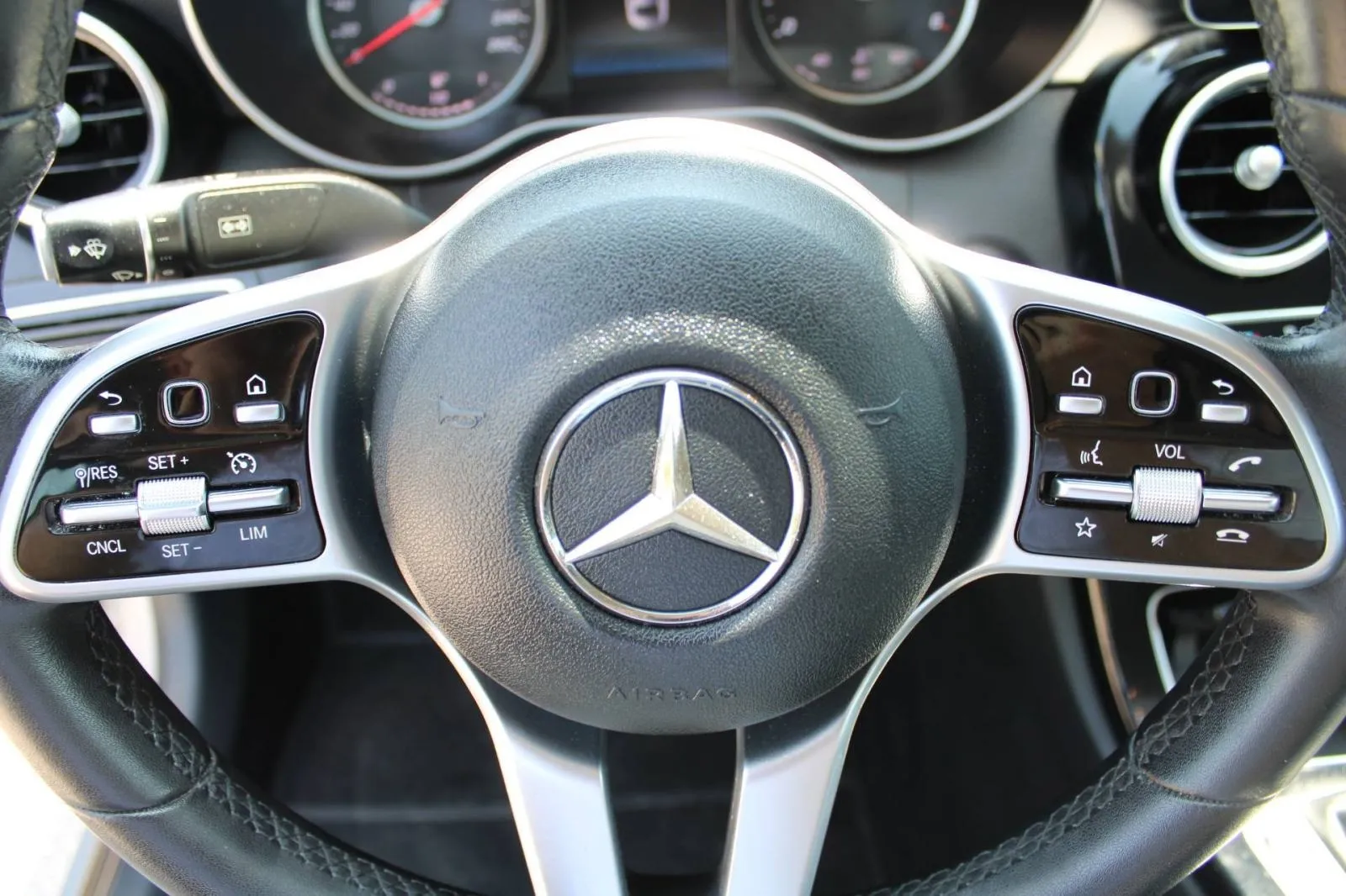 mercedes-benz klasa c 180d *led, navigacija, kamera* - slika 12