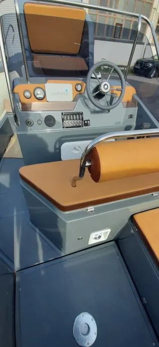 shark 23 novo model 2026 akcija - slika 14