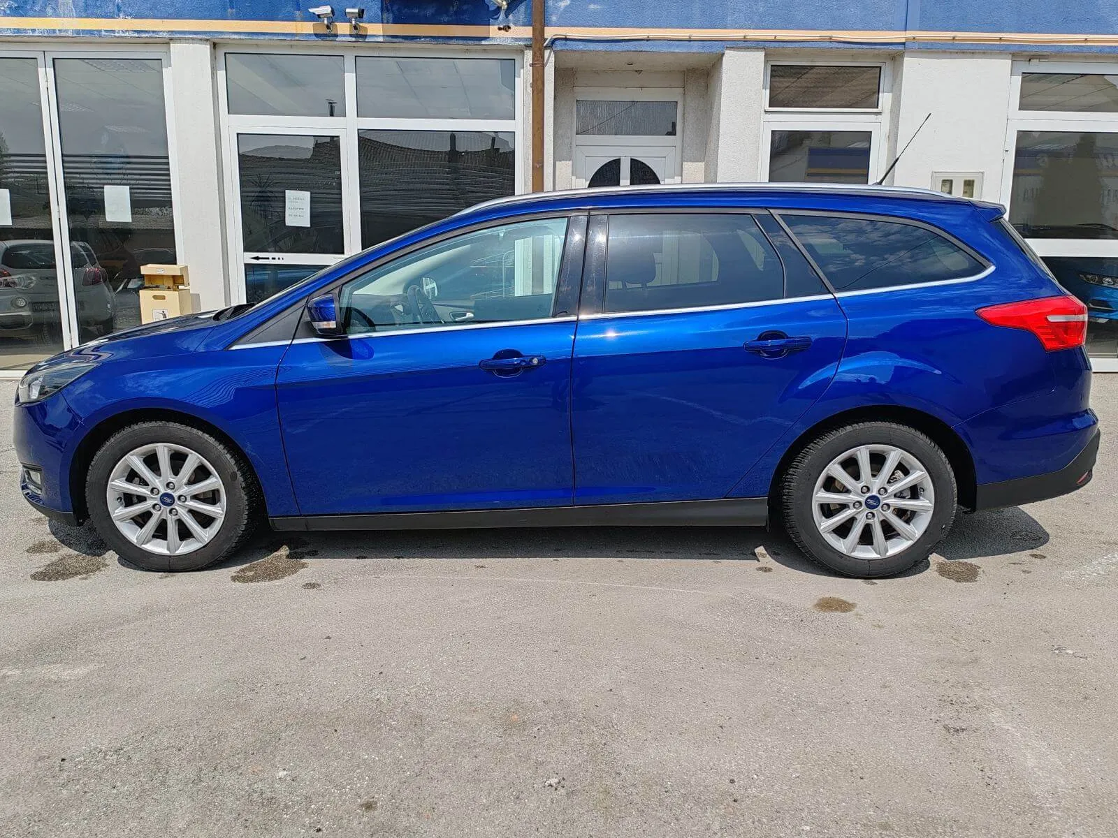 ford focus karavan 1,5 tdci - slika 2