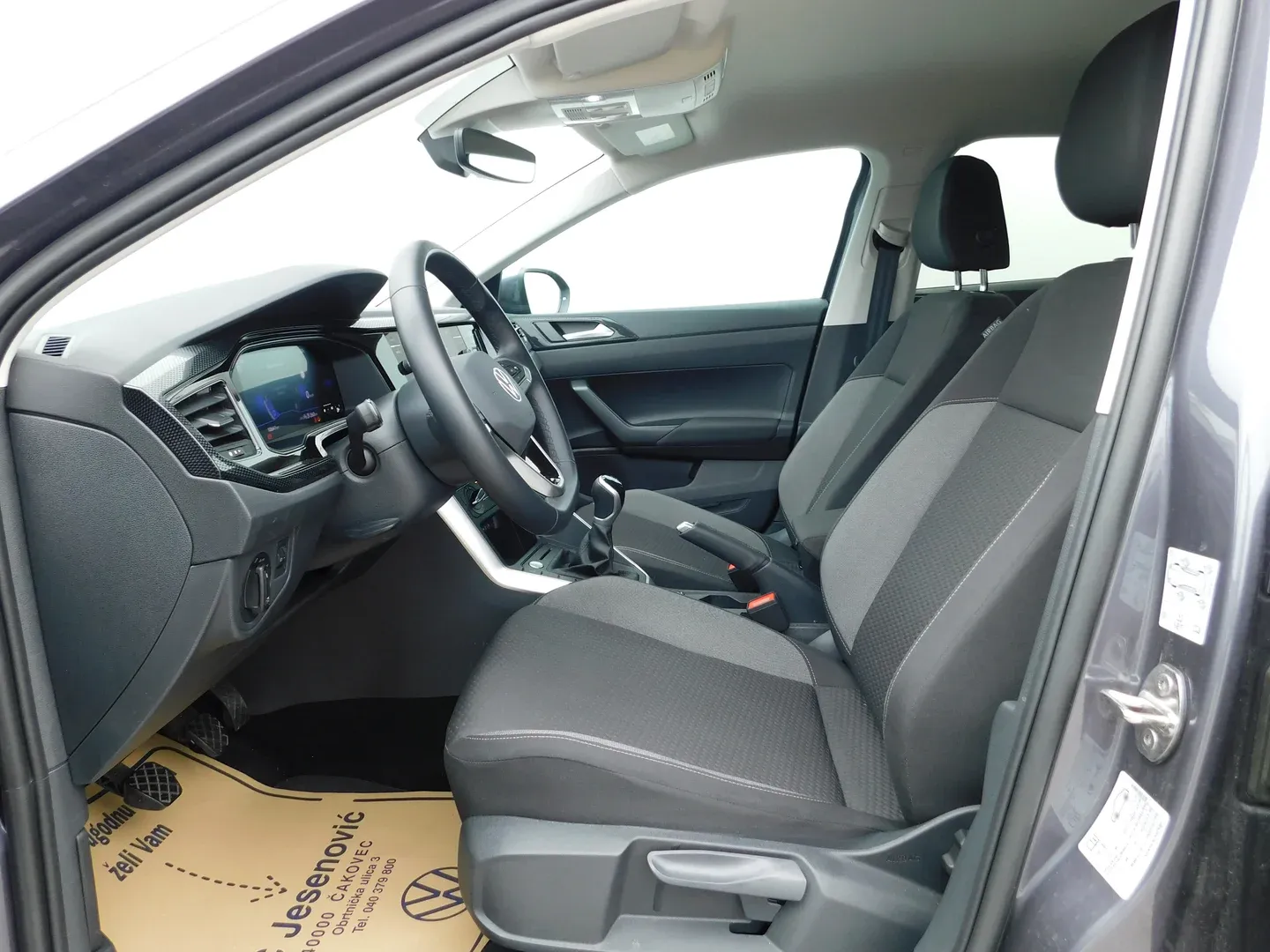 11657 volkswagen taigo 1.0 tsi life plus - slika 8
