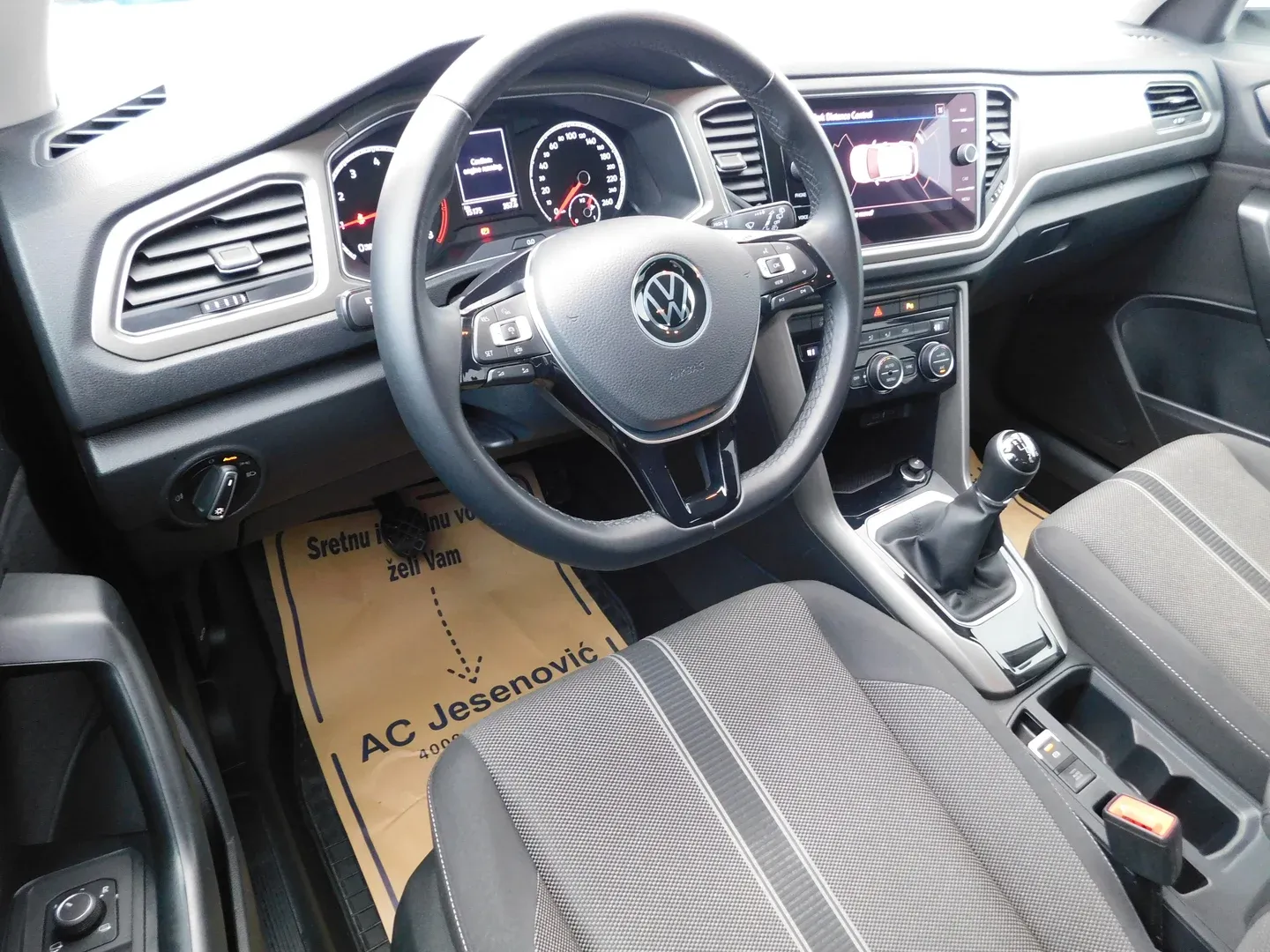 10264 volkswagen t-roc 1.0 tsi design - slika 9