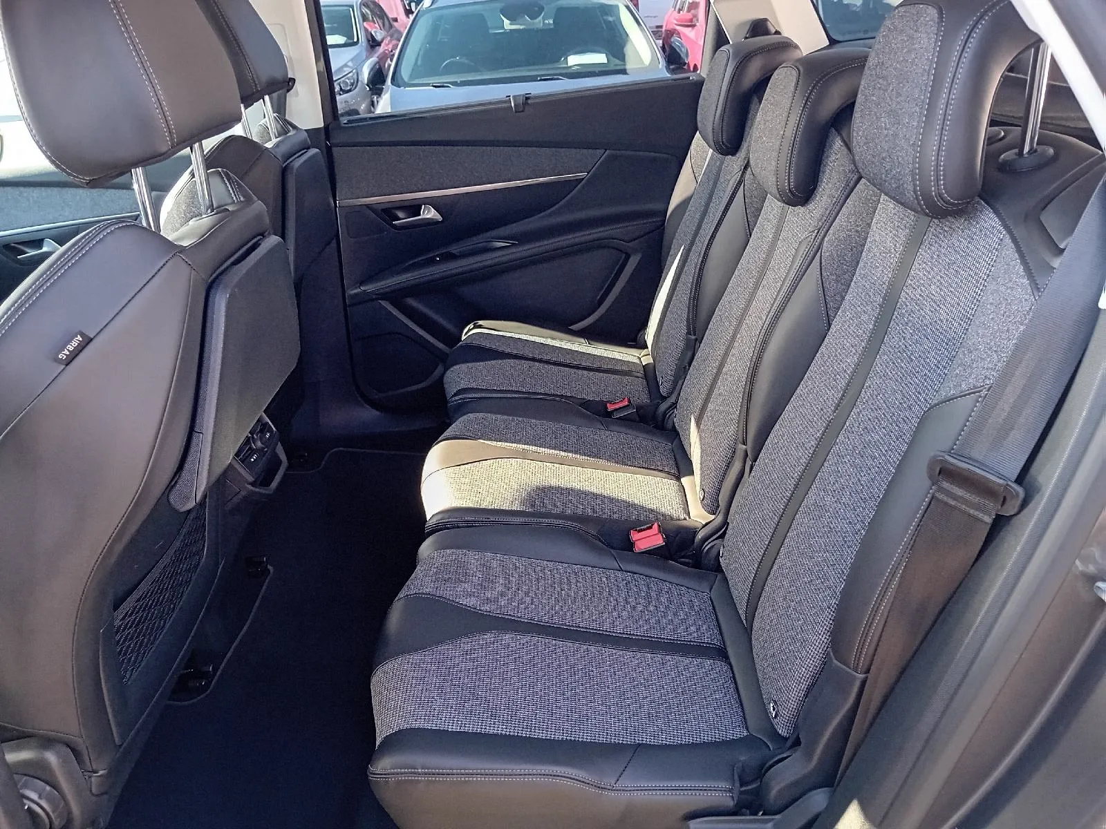 peugeot 5008 1,5 bluehdi ,do 2 godine jamstva,u sustavu pdv-a. - slika 8
