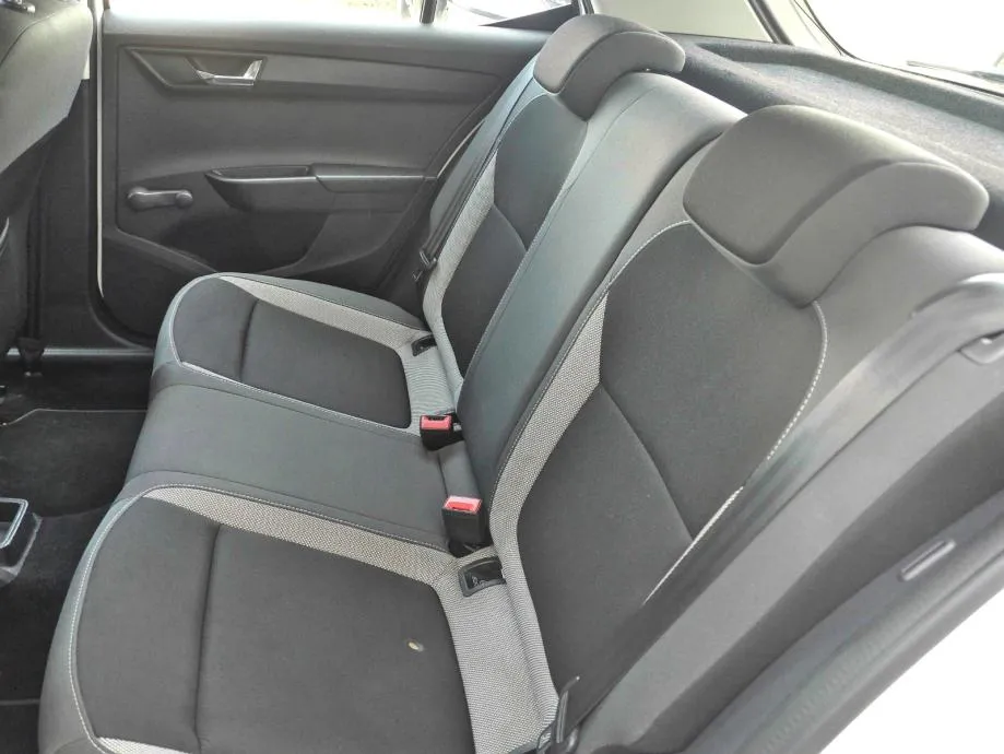 škoda fabia 1.4 tdi | registriran do 08/2026 - slika 14