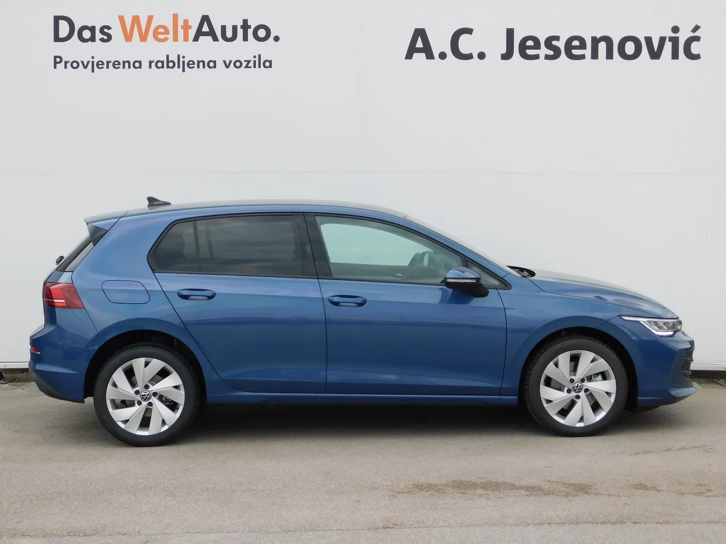 12829 volkswagen golf 1.5 tsi ehybrid dsg life plus - slika 4