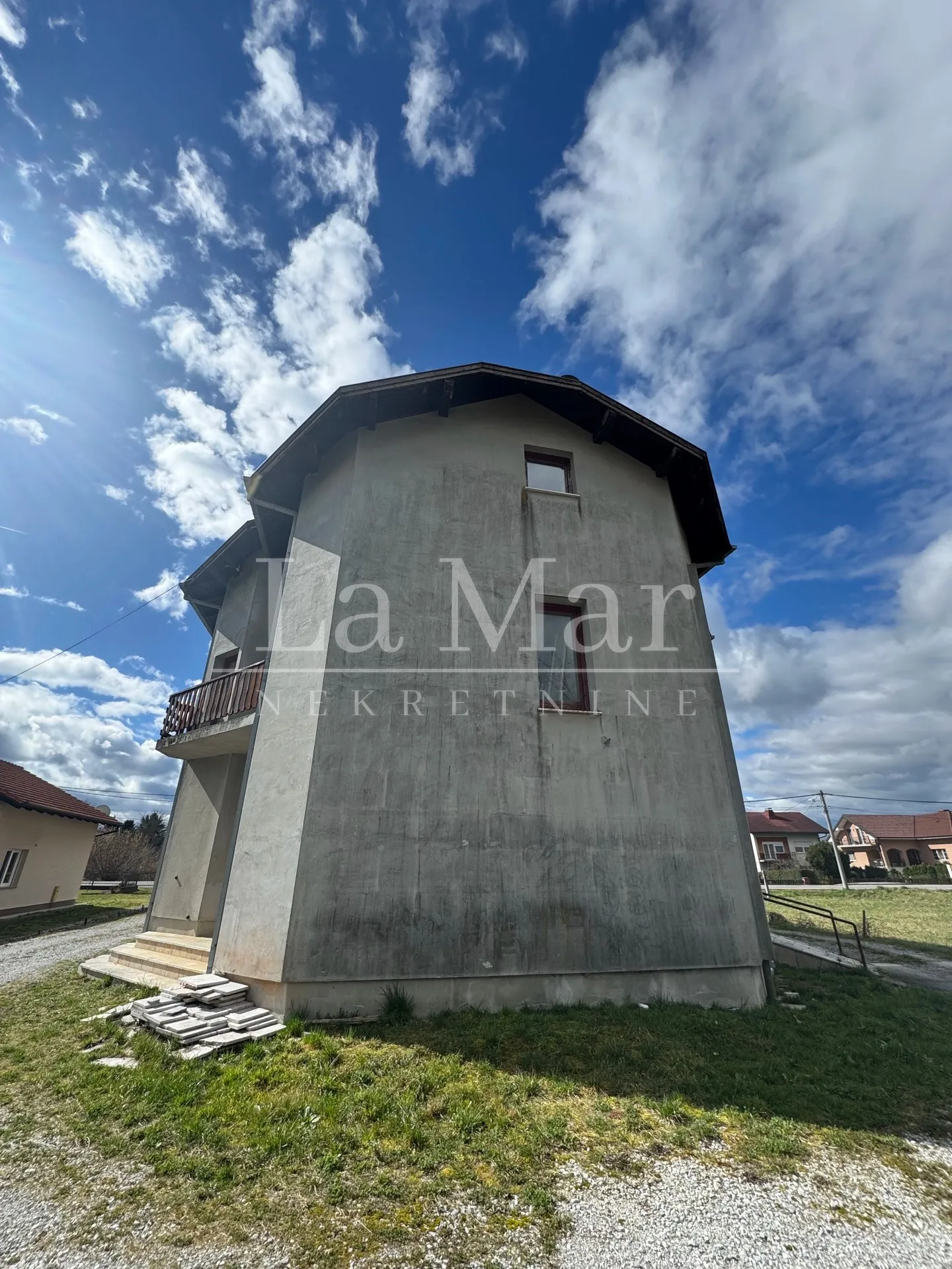 harmica - poslovno-stambeni objekt -535,16 m2 - slika 29