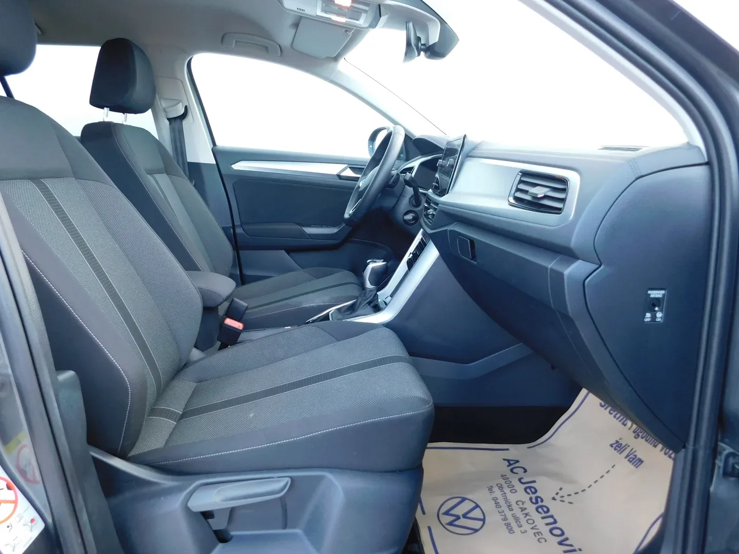 10199 volkswagen t-roc 1.5 tsi evo dsg life - slika 11