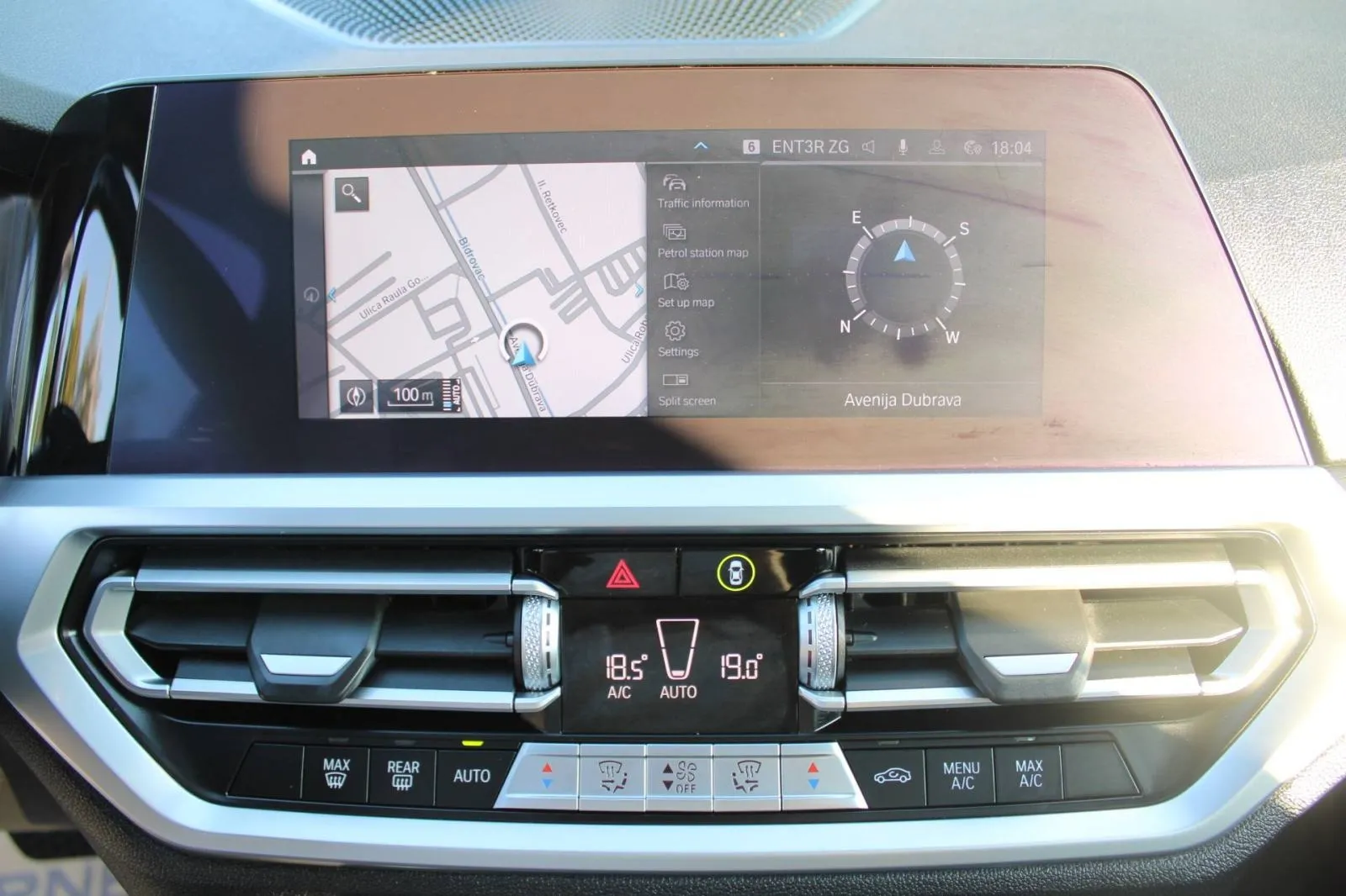 bmw serija 3 330e touring *led, panorama, navigacija* - slika 19