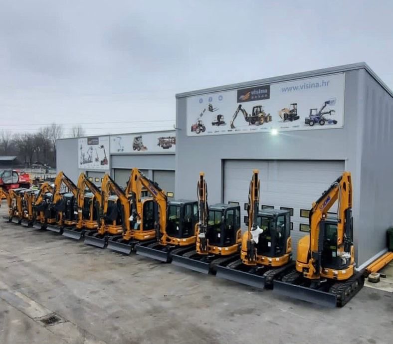 novi mini bager xcmg 3,5 t - slika 6