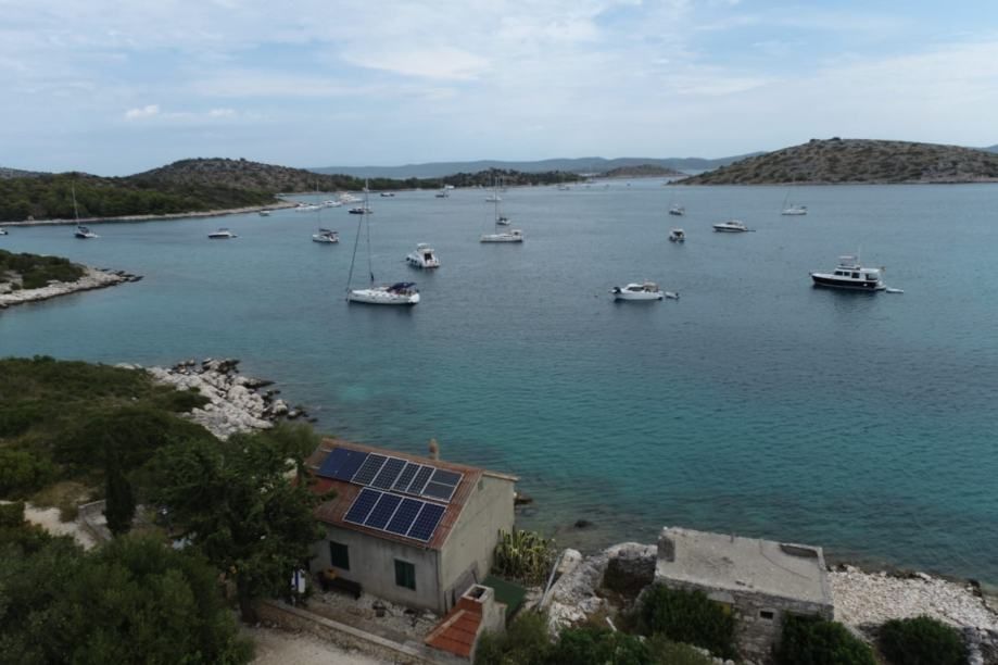 !!prvi red do mora ,otok žut,kuća 70m2!! (prodaja) - slika 7