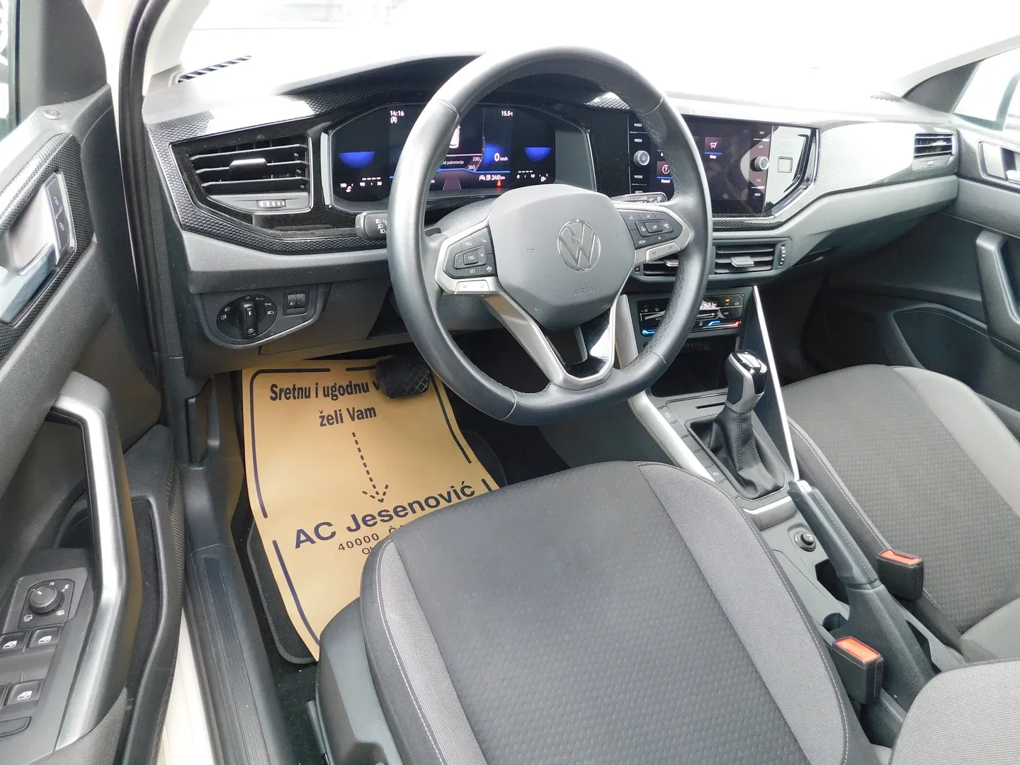 11613 volkswagen taigo 1.0 tsi dsg life - slika 9