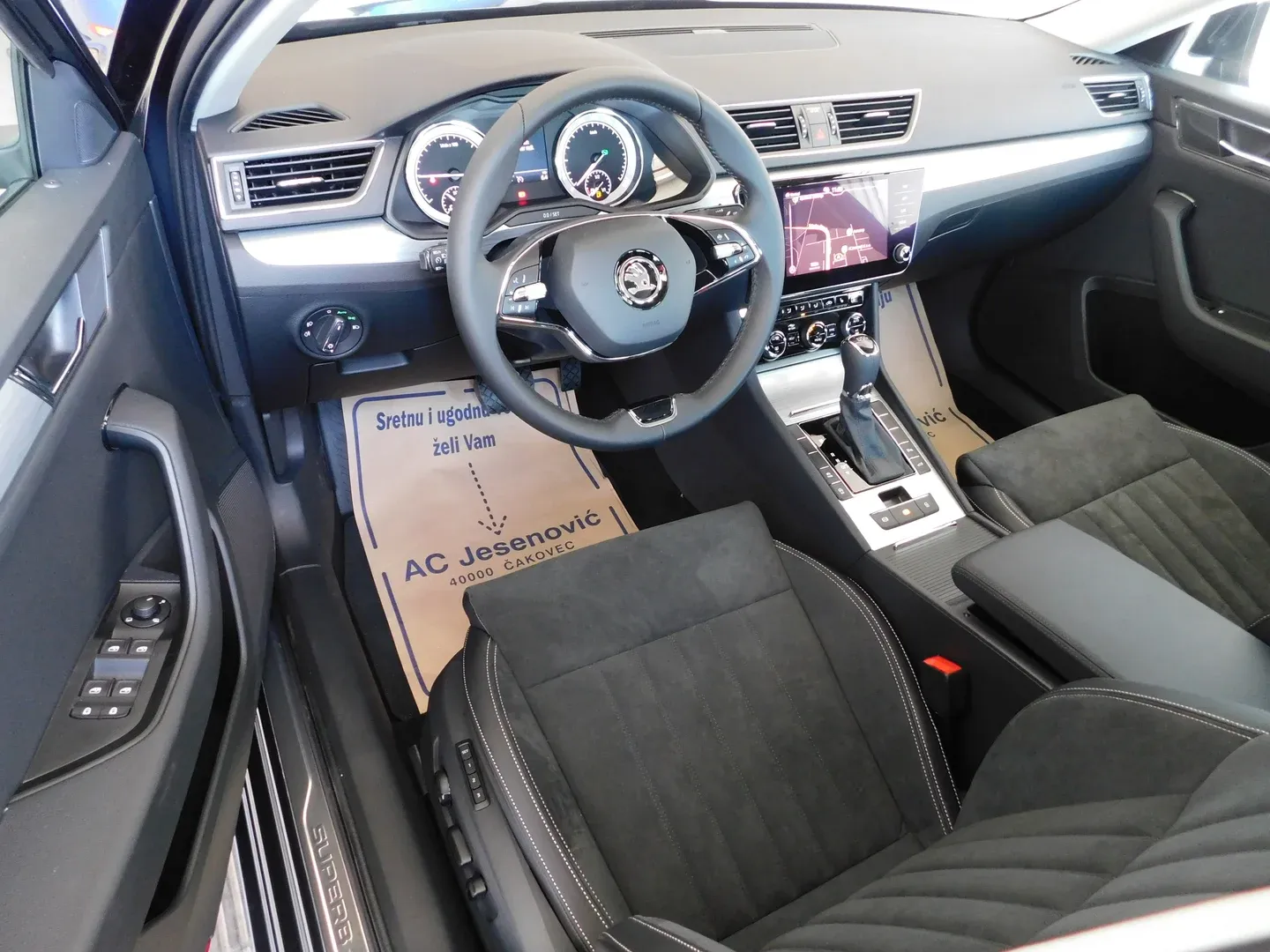 07400 škoda superb business 2.0 tdi dsg - slika 12