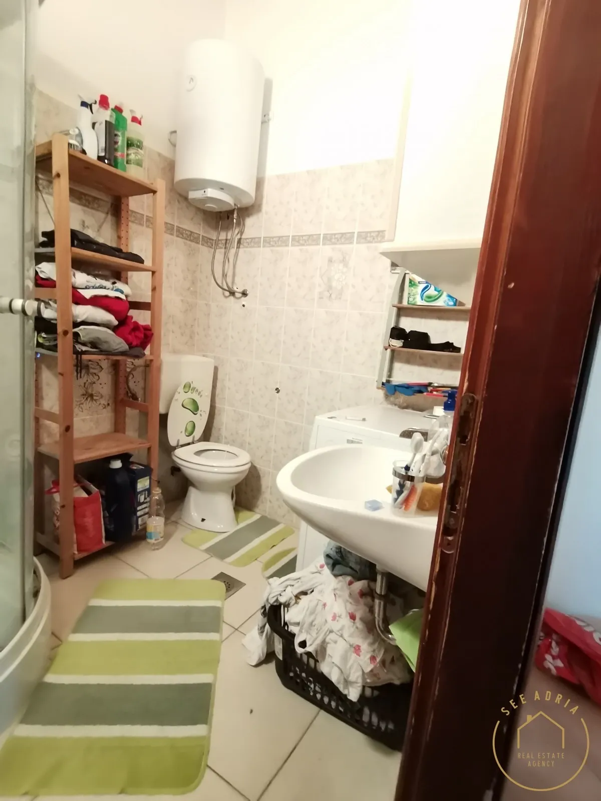 dvosoban stan u okolici novigrada - slika 16