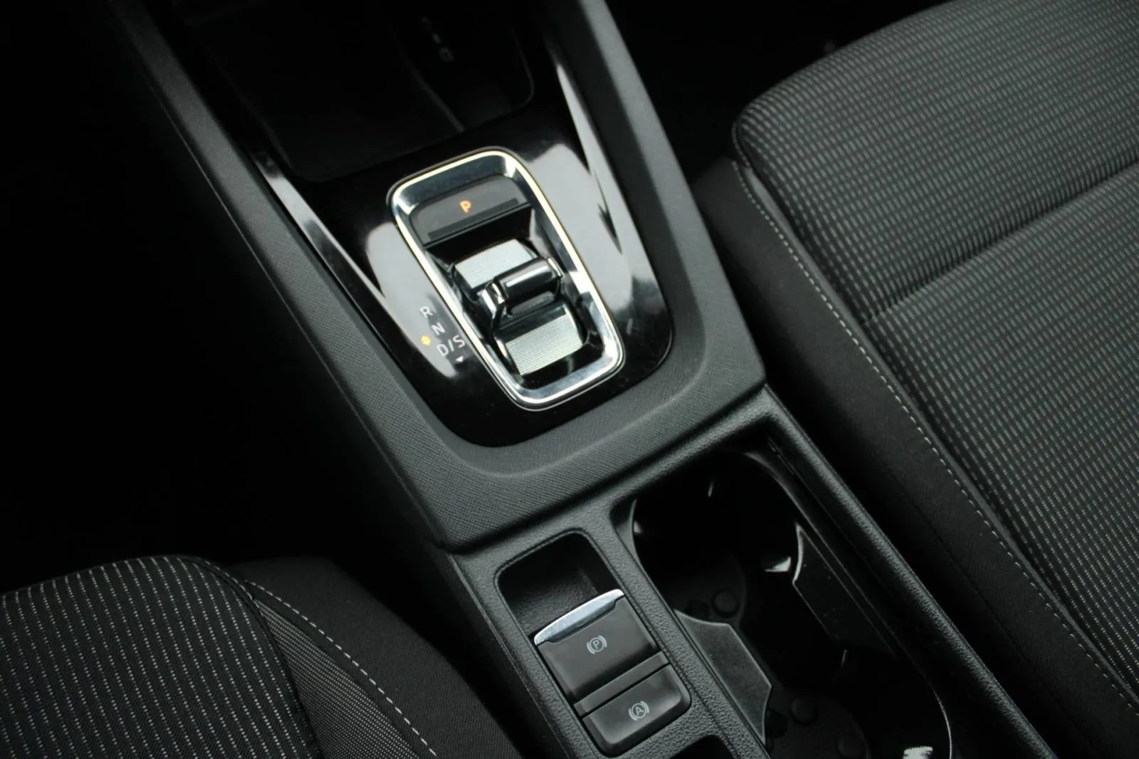 škoda octavia combi 2.0 tdi dsg 150ks *led, navigacija* - slika 12