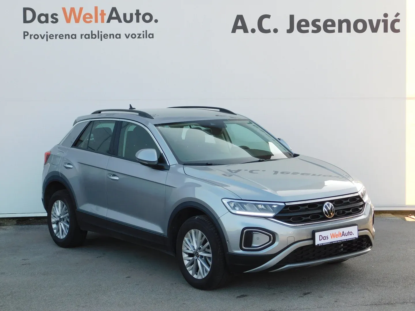 10452 volkswagen t-roc 1.0 tsi life - slika 3