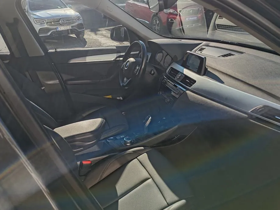 bmw x1 sdrive18d x line - slika 11