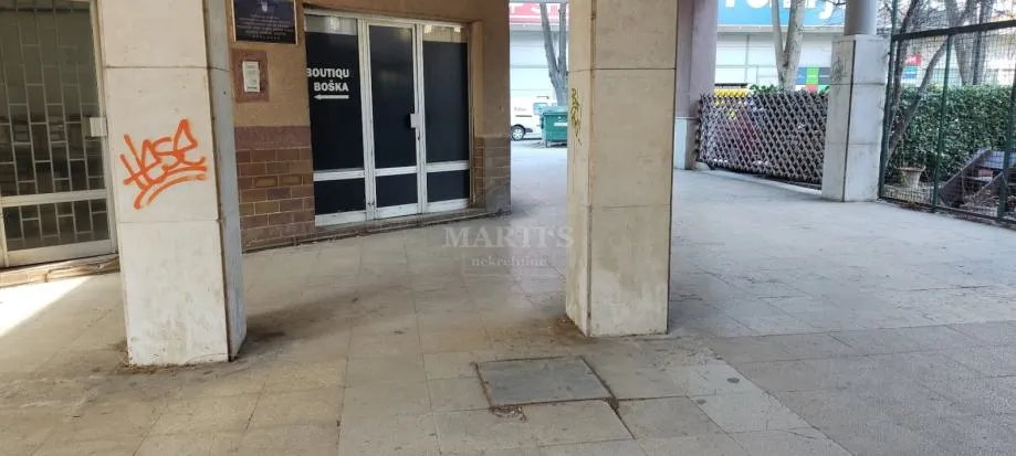 karlovac, centar, poslovni prostor, 150 m2 (prodaja) - slika 6