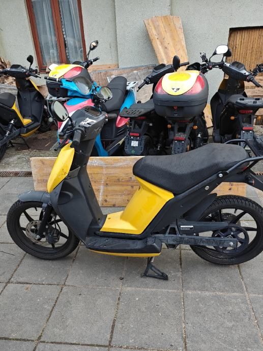električni skuter najam - slika 2