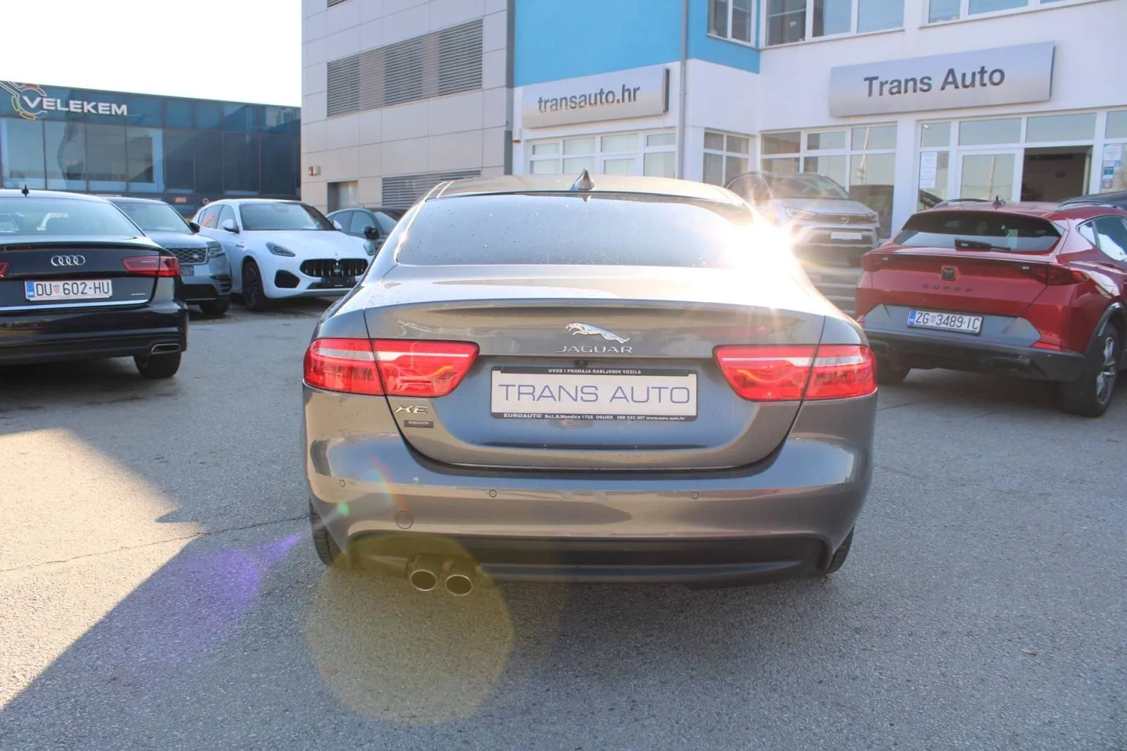 jaguar xe 2.0d awd automatik - slika 6